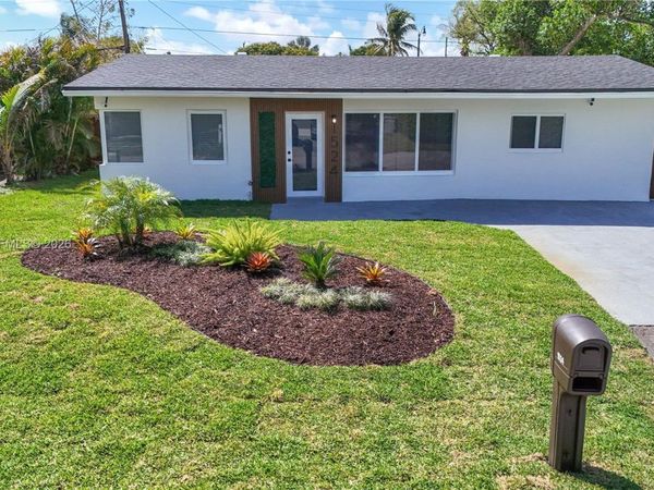 1524 NE 31st Ct , Pompano Beach, FL 33064