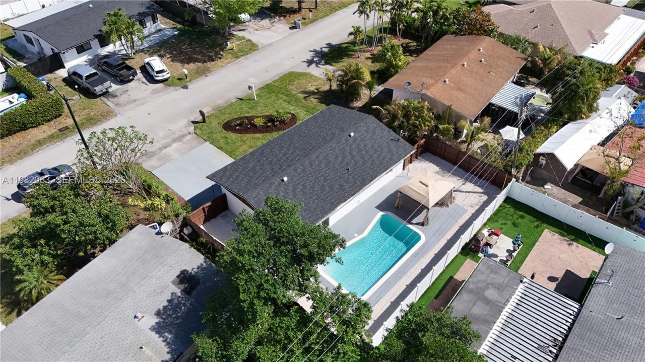 1524 NE 31st Ct , Pompano Beach, FL 33064 Photo