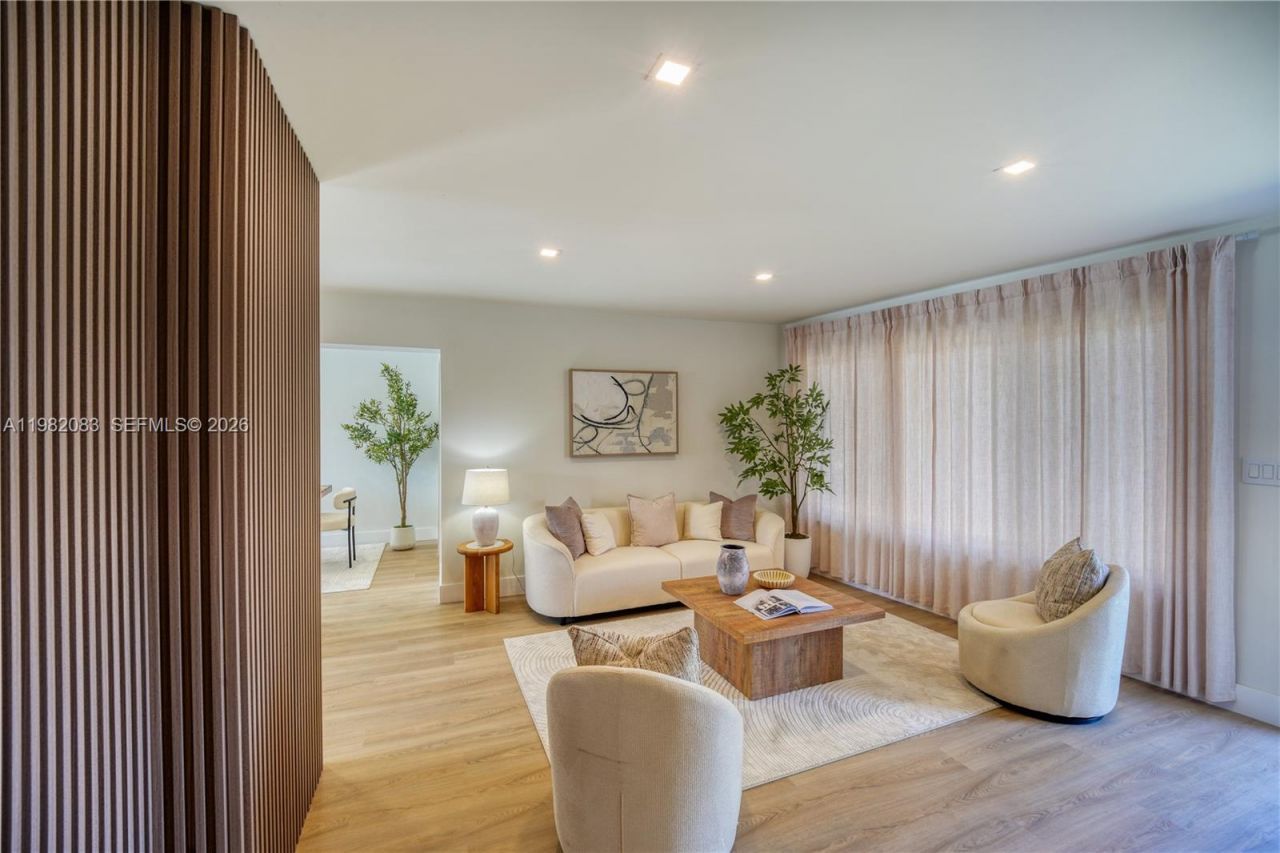 1524 NE 31st Ct , Pompano Beach, FL 33064 Photo