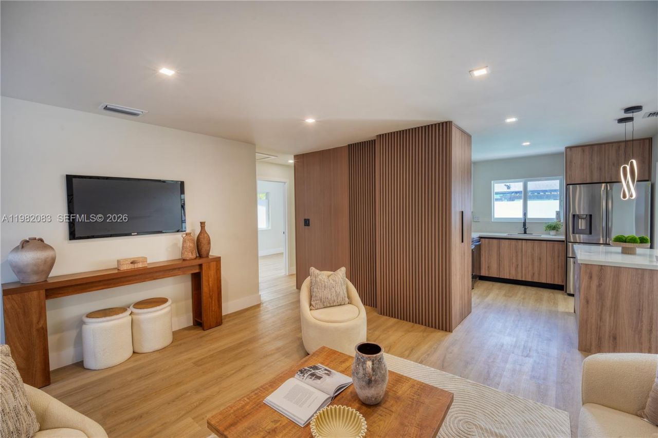 1524 NE 31st Ct , Pompano Beach, FL 33064 Photo