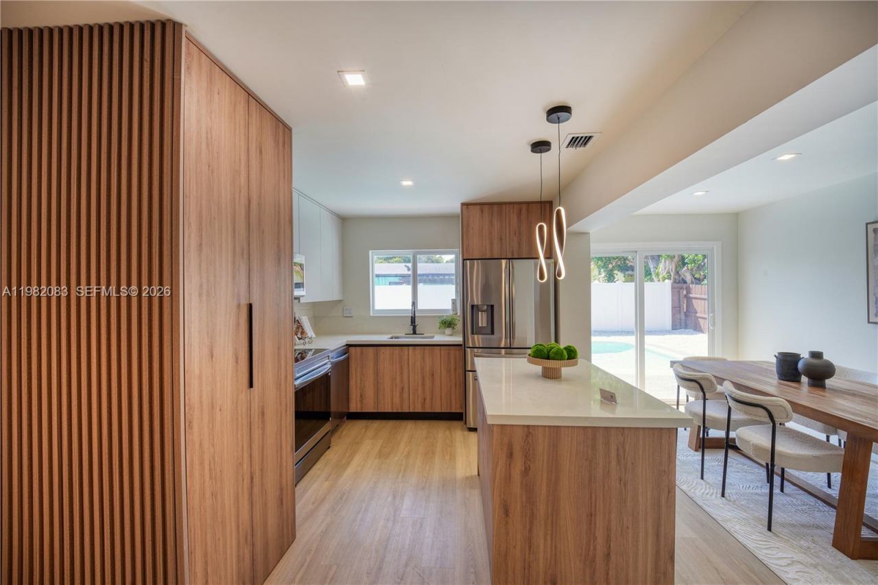 1524 NE 31st Ct , Pompano Beach, FL 33064 Photo