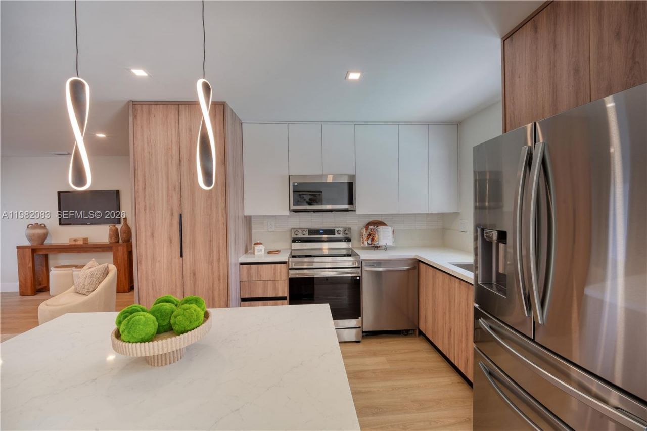 1524 NE 31st Ct , Pompano Beach, FL 33064 Photo