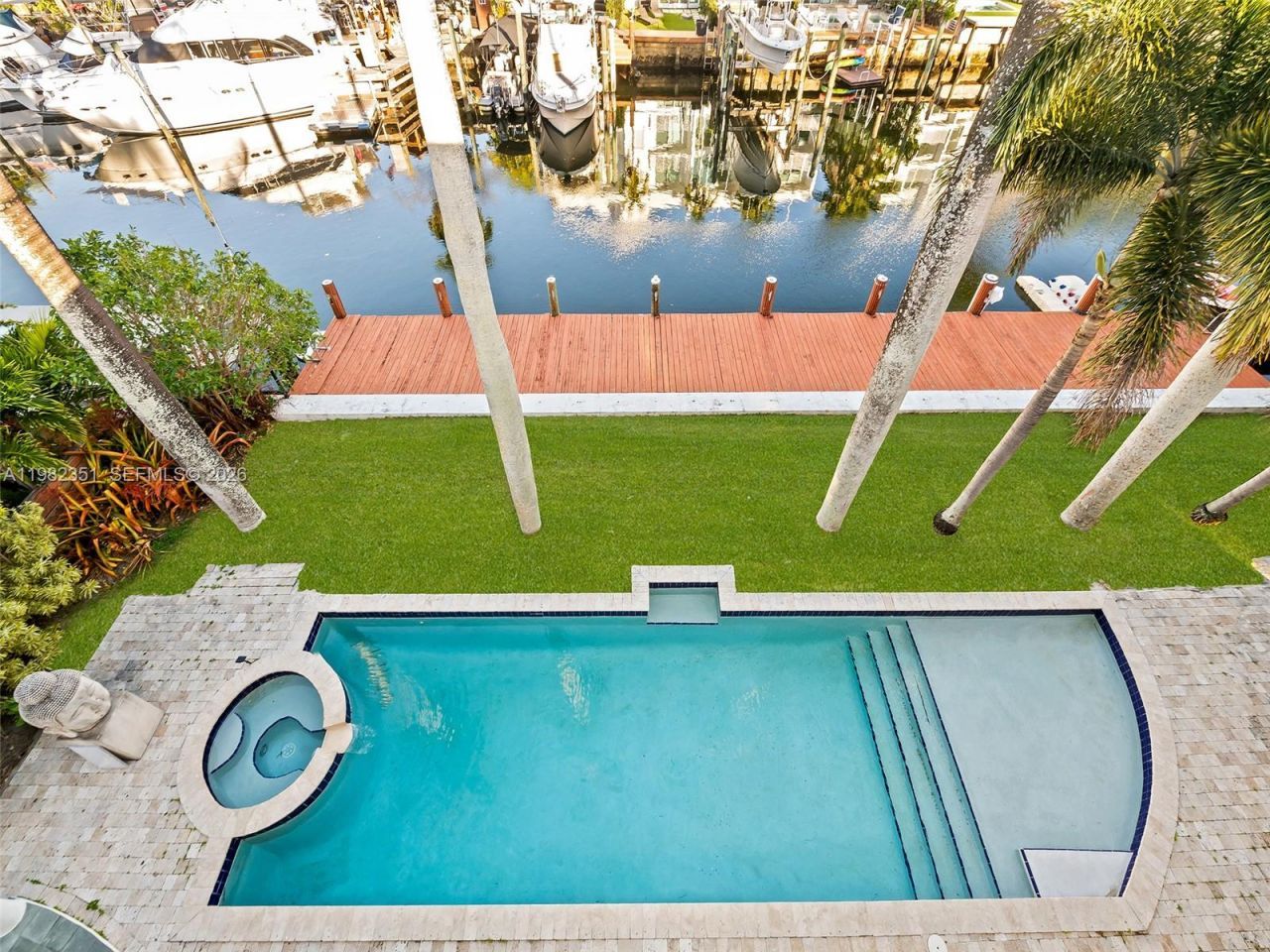 450 Victoria Ter, Fort Lauderdale, FL 33301 Photo