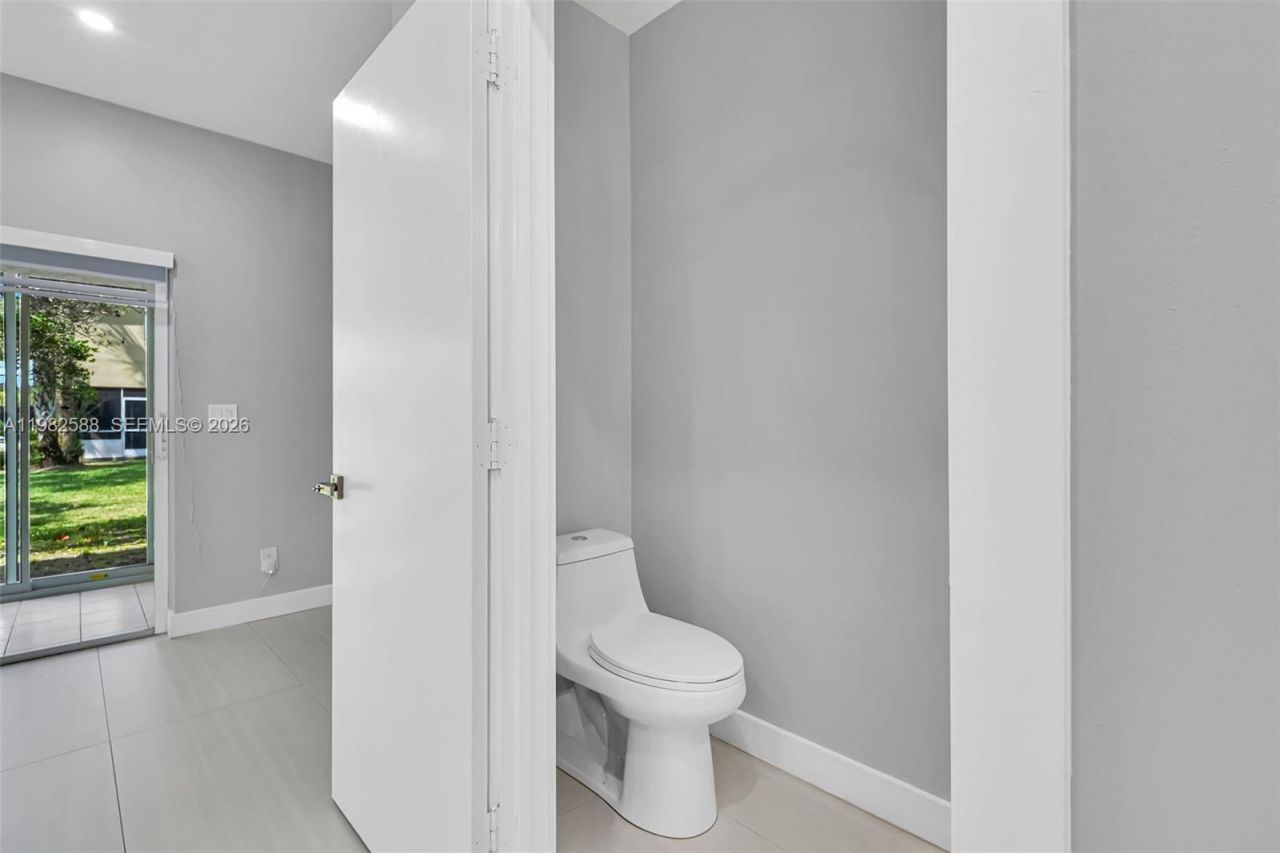 358 SW 122nd Ave , Pembroke Pines, FL 33025 Photo