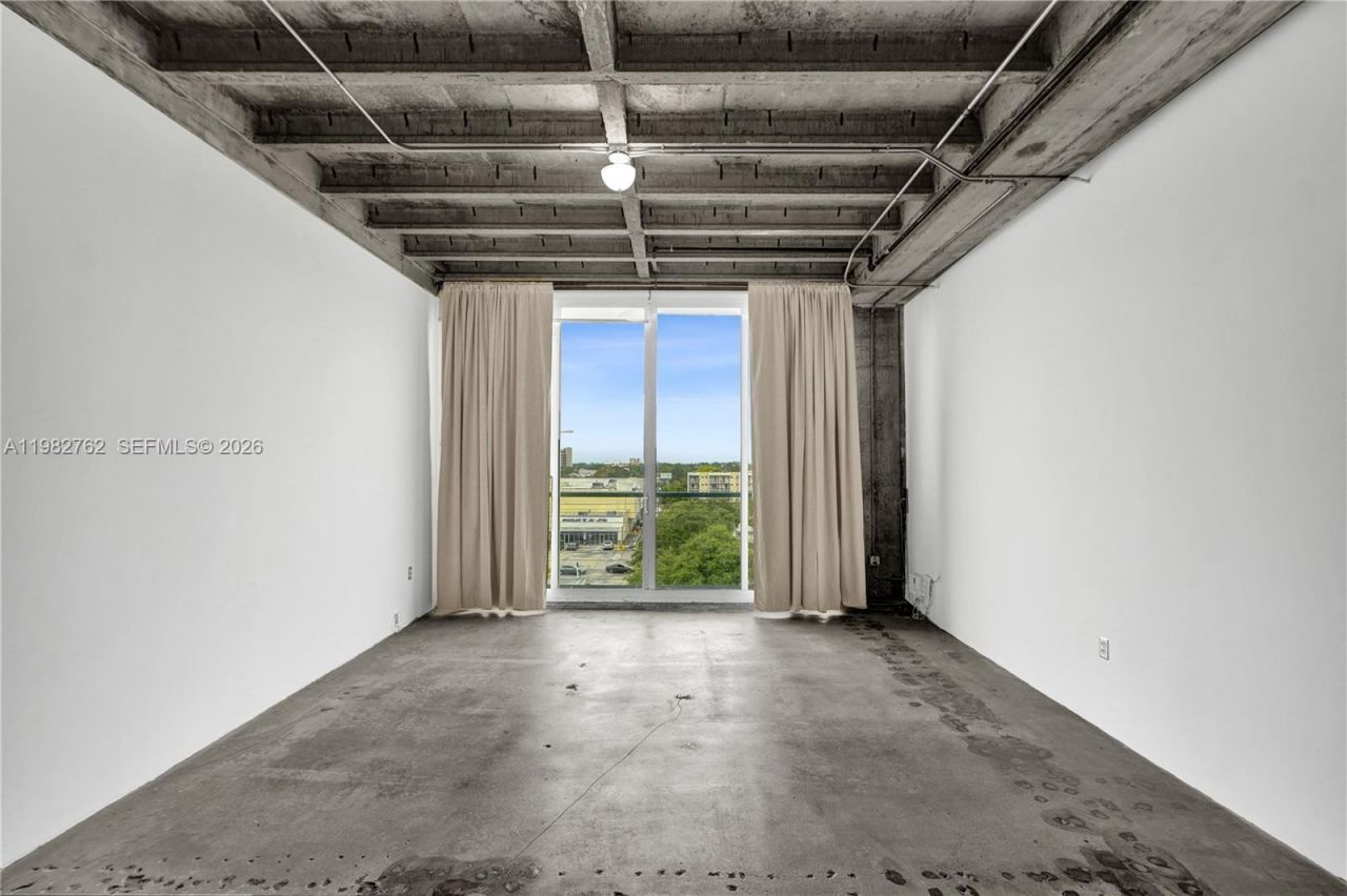 8101 Biscayne Blvd , Unit R-513, Miami, FL 33138 Photo