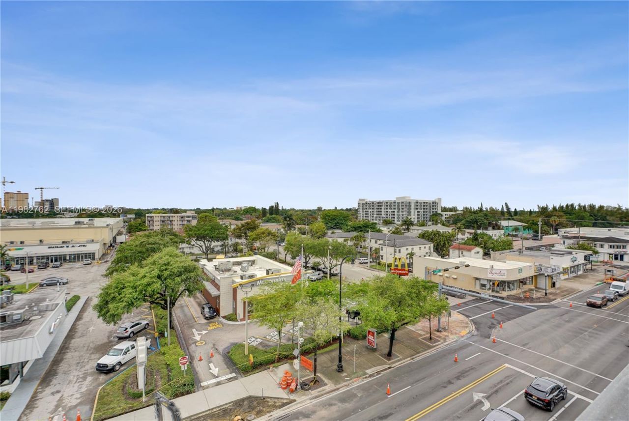 8101 Biscayne Blvd , Unit R-513, Miami, FL 33138 Photo