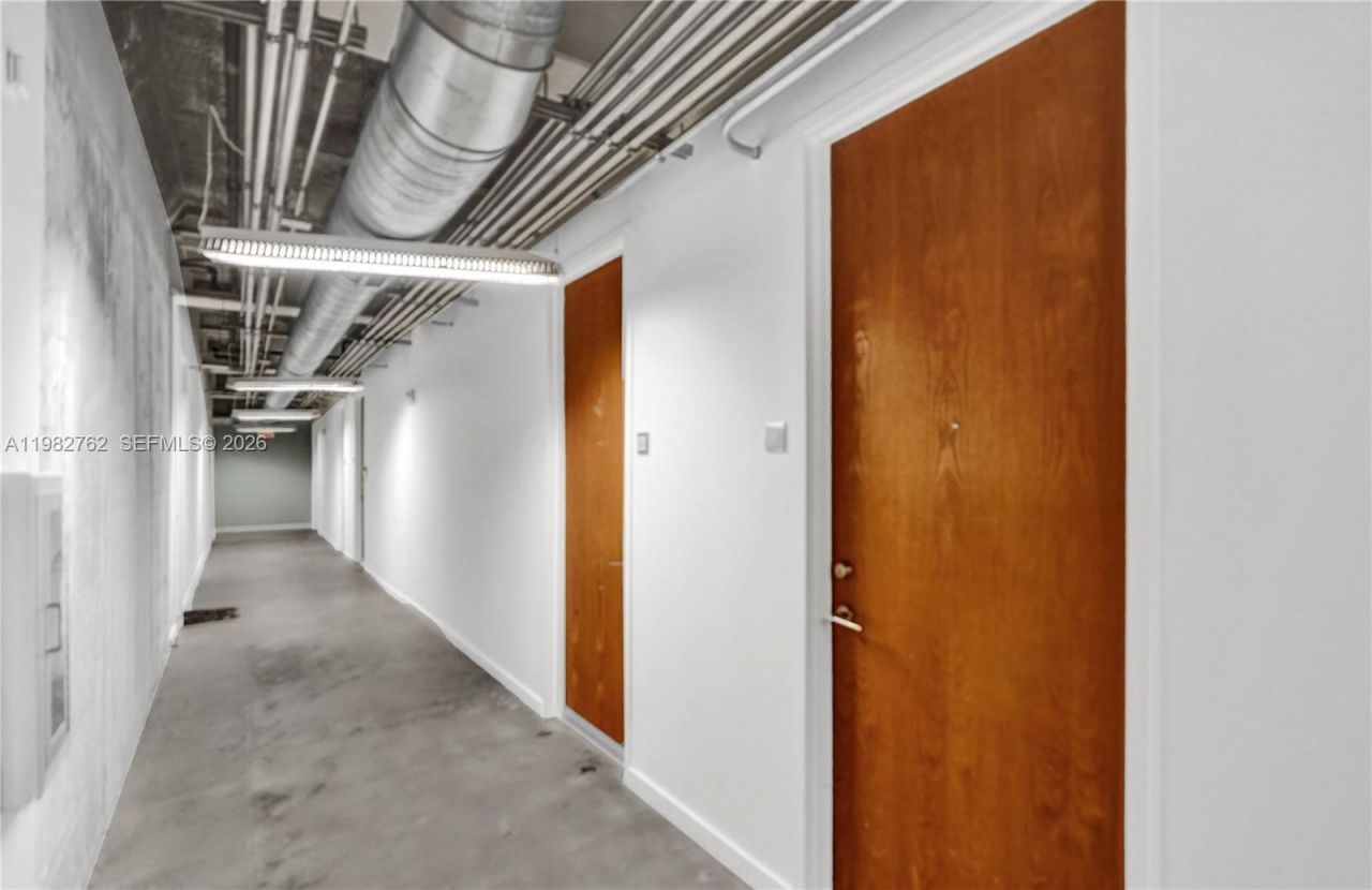 8101 Biscayne Blvd , Unit R-513, Miami, FL 33138 Photo