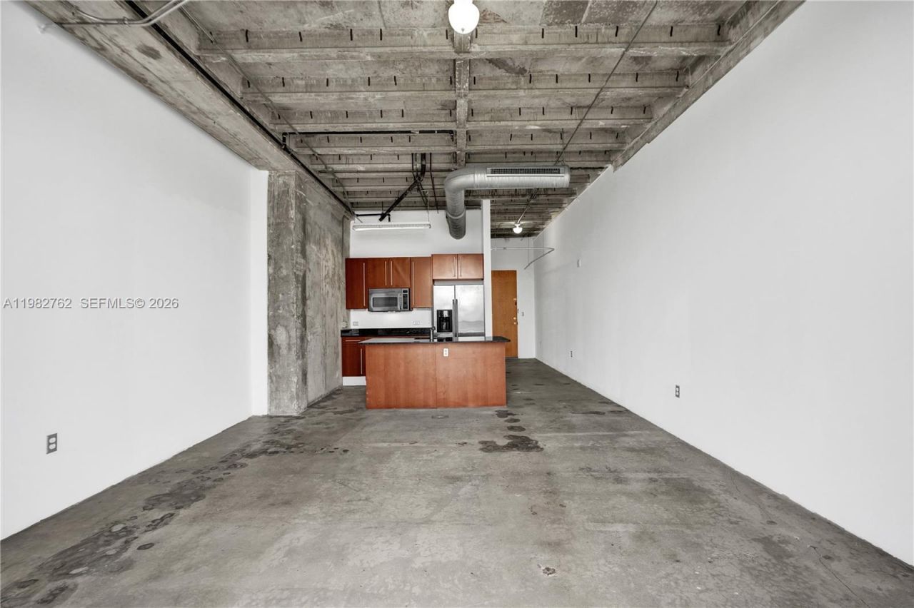 8101 Biscayne Blvd , Unit R-513, Miami, FL 33138 Photo