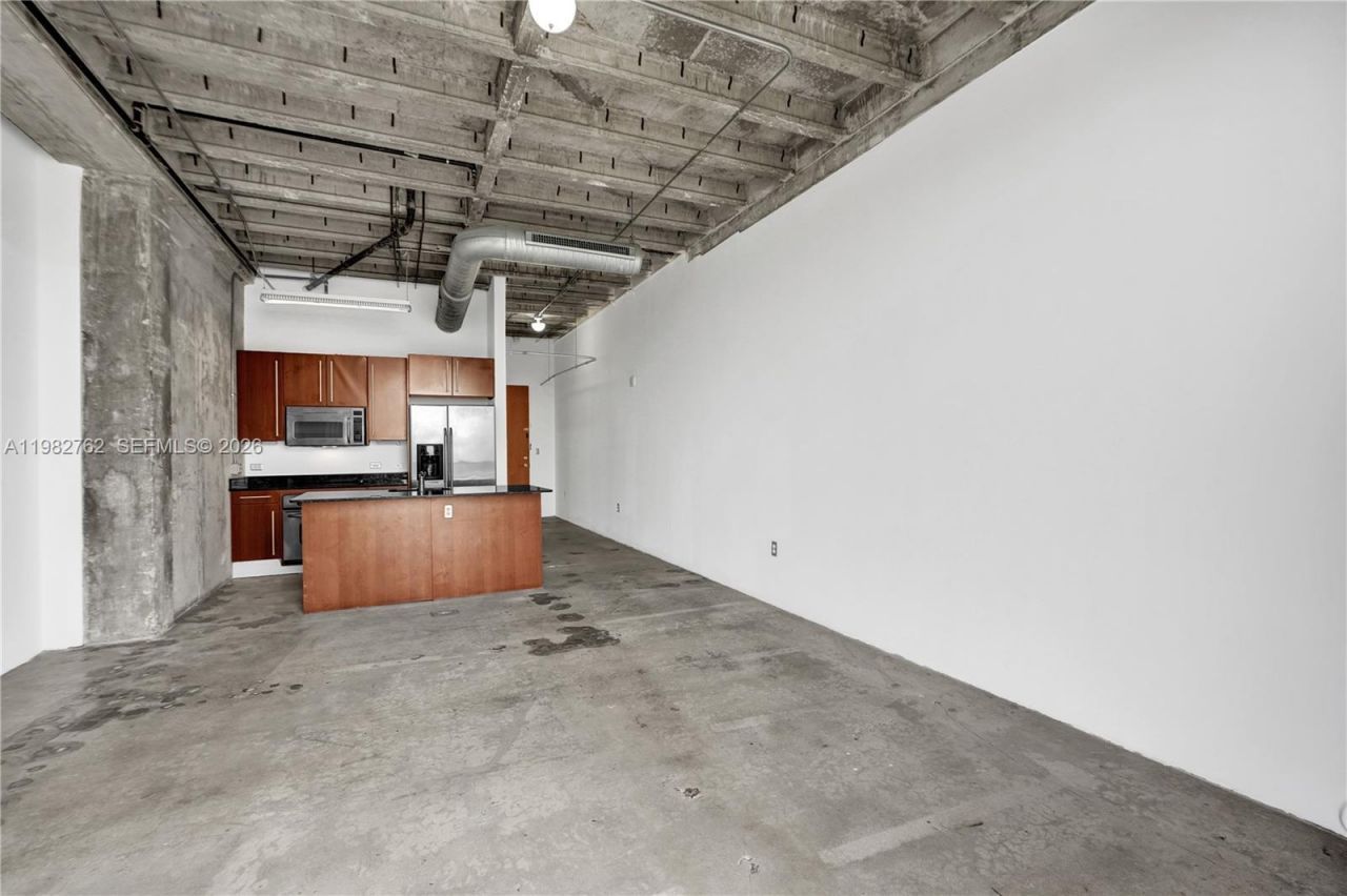 8101 Biscayne Blvd , Unit R-513, Miami, FL 33138 Photo