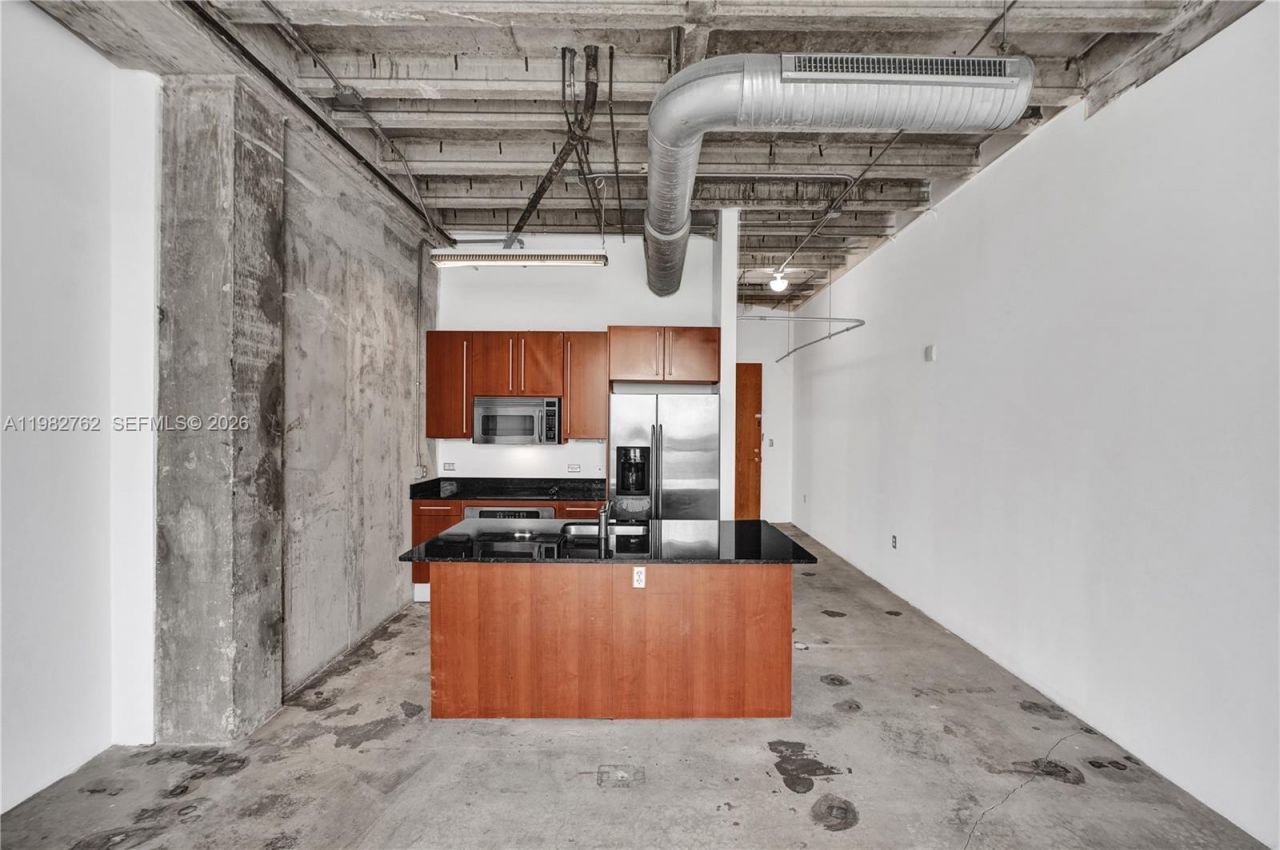 8101 Biscayne Blvd , Unit R-513, Miami, FL 33138 Photo