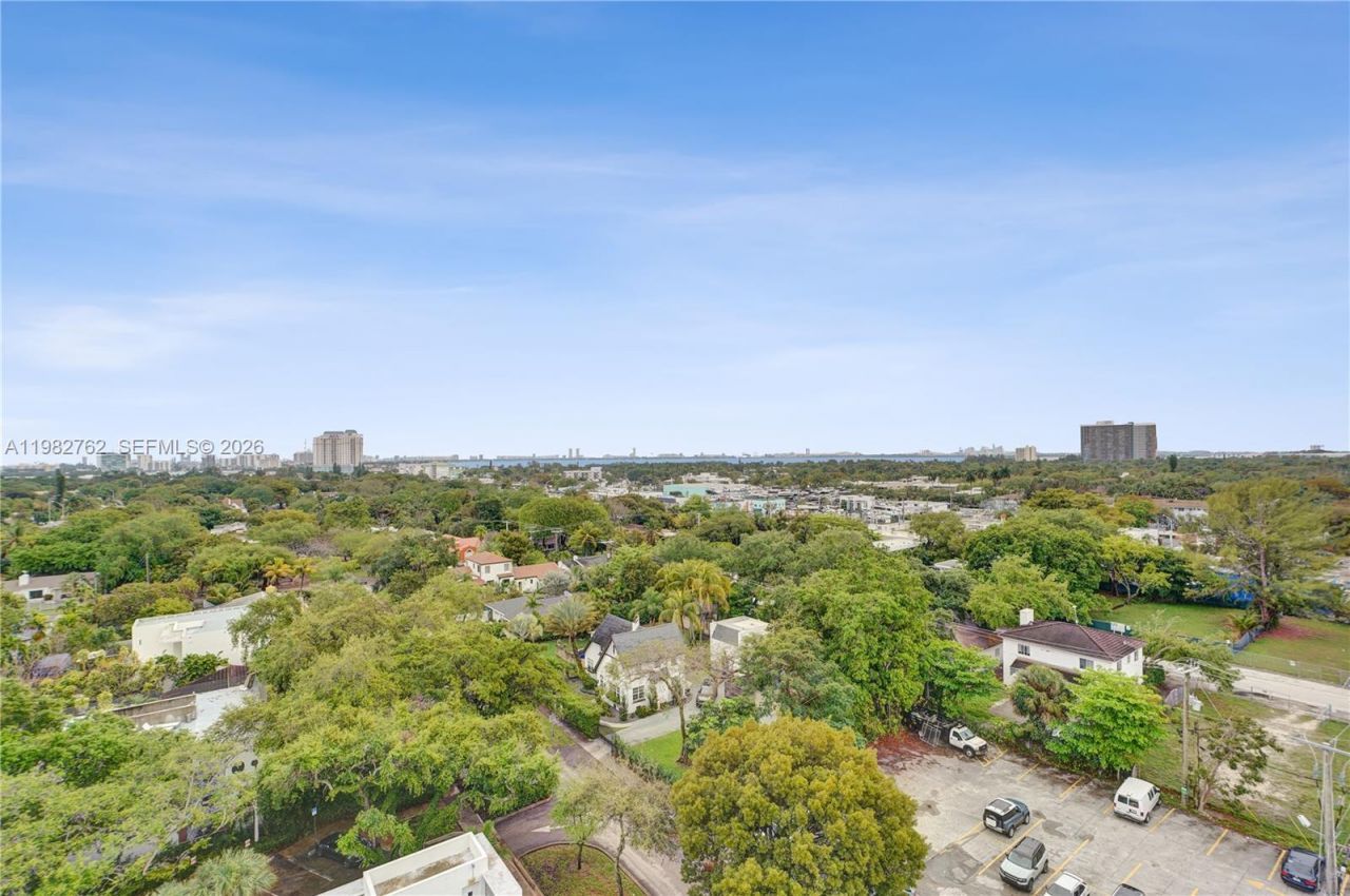 8101 Biscayne Blvd , Unit R-513, Miami, FL 33138 Photo