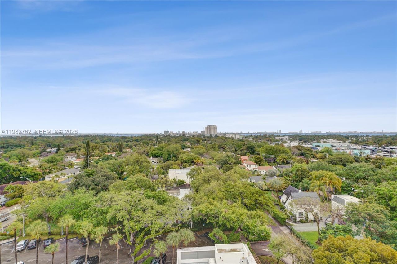 8101 Biscayne Blvd , Unit R-513, Miami, FL 33138 Photo