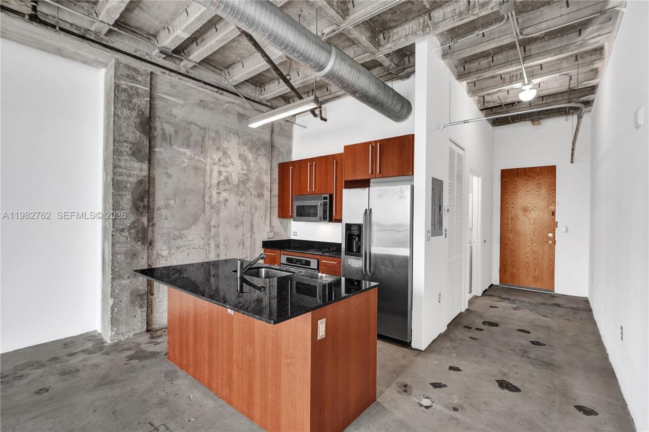 8101 Biscayne Blvd , Unit R-513, Miami, FL 33138 Photo