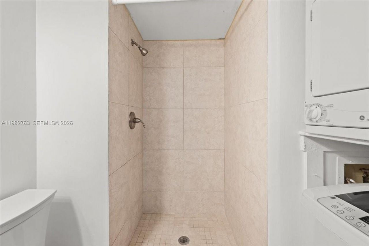 7944 Eastlake Dr, Unit D, Boca Raton, FL 33433 Photo