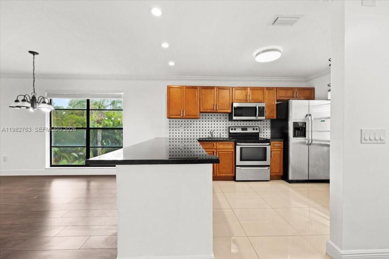 7944 Eastlake Dr, Unit D, Boca Raton, FL 33433 Photo