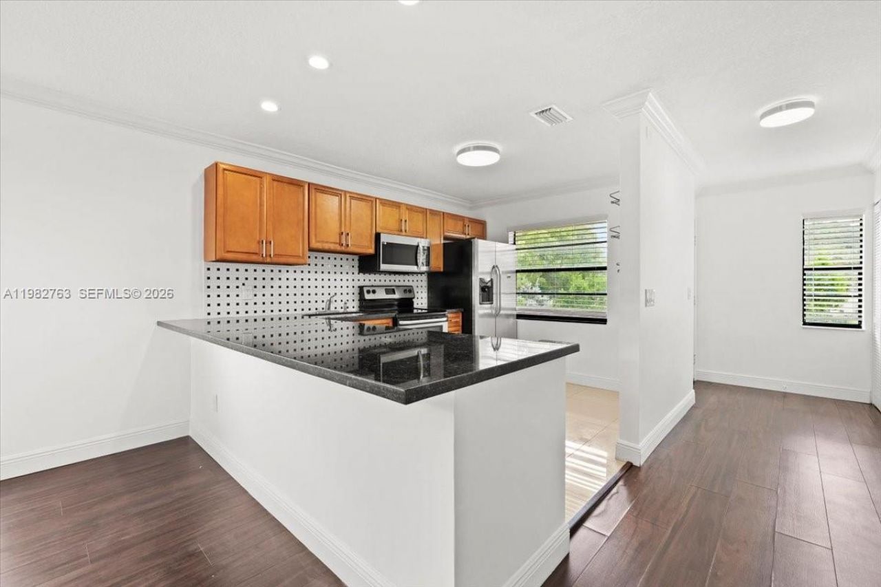 7944 Eastlake Dr, Unit D, Boca Raton, FL 33433 Photo