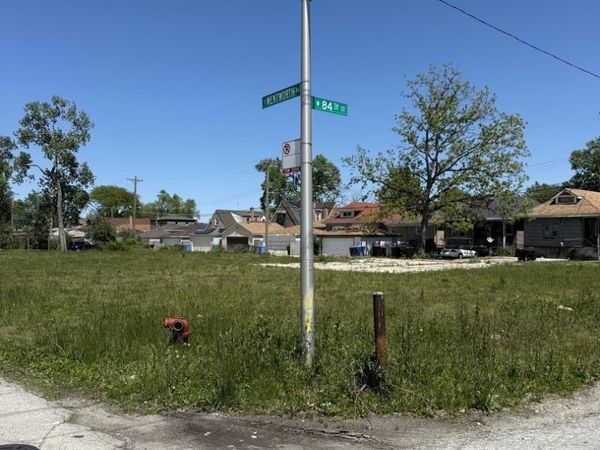 8339 S Wentworth Avenue , Chicago, IL 60620