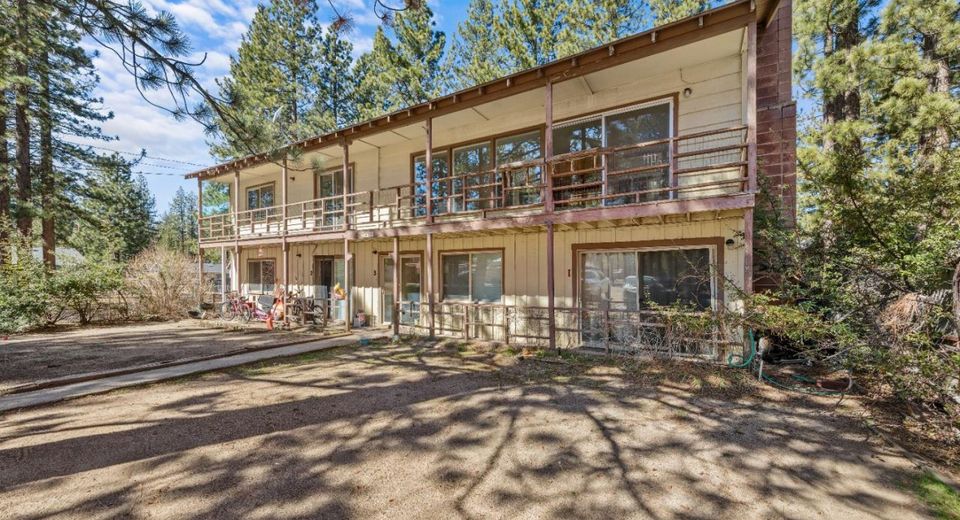 2493 Ponderosa Street, South Lake Tahoe, CA 96150 Photo