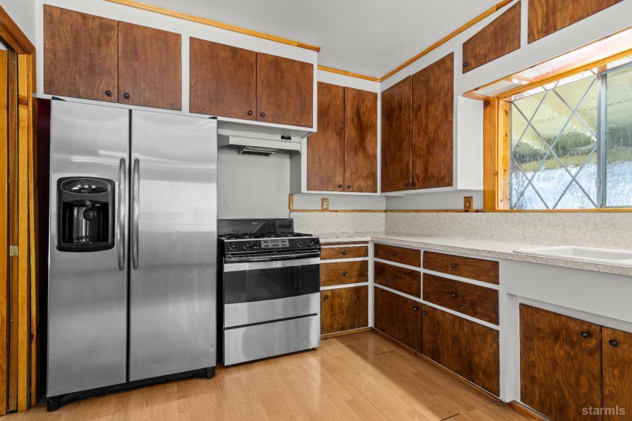 2493 Ponderosa Street, South Lake Tahoe, CA 96150 Photo