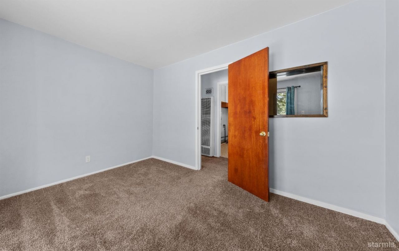 2493 Ponderosa Street, South Lake Tahoe, CA 96150 Photo