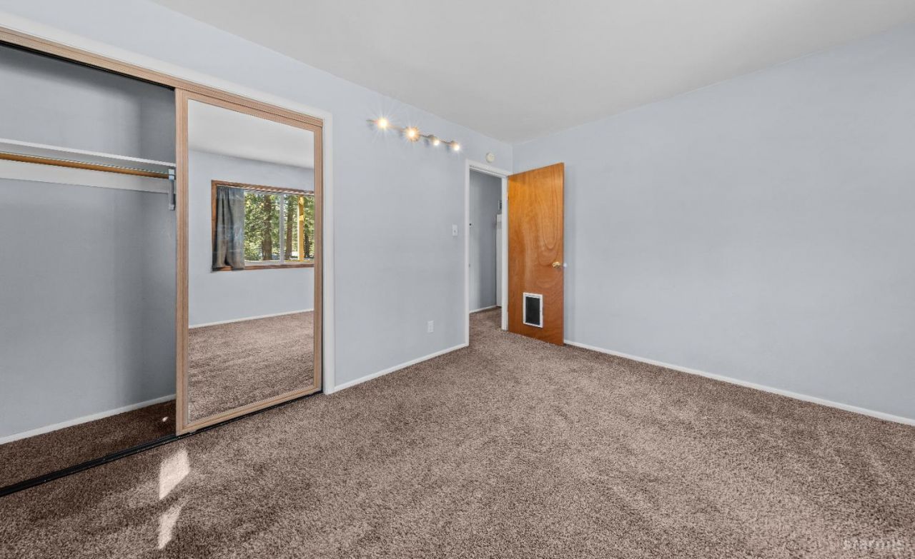 2493 Ponderosa Street, South Lake Tahoe, CA 96150 Photo