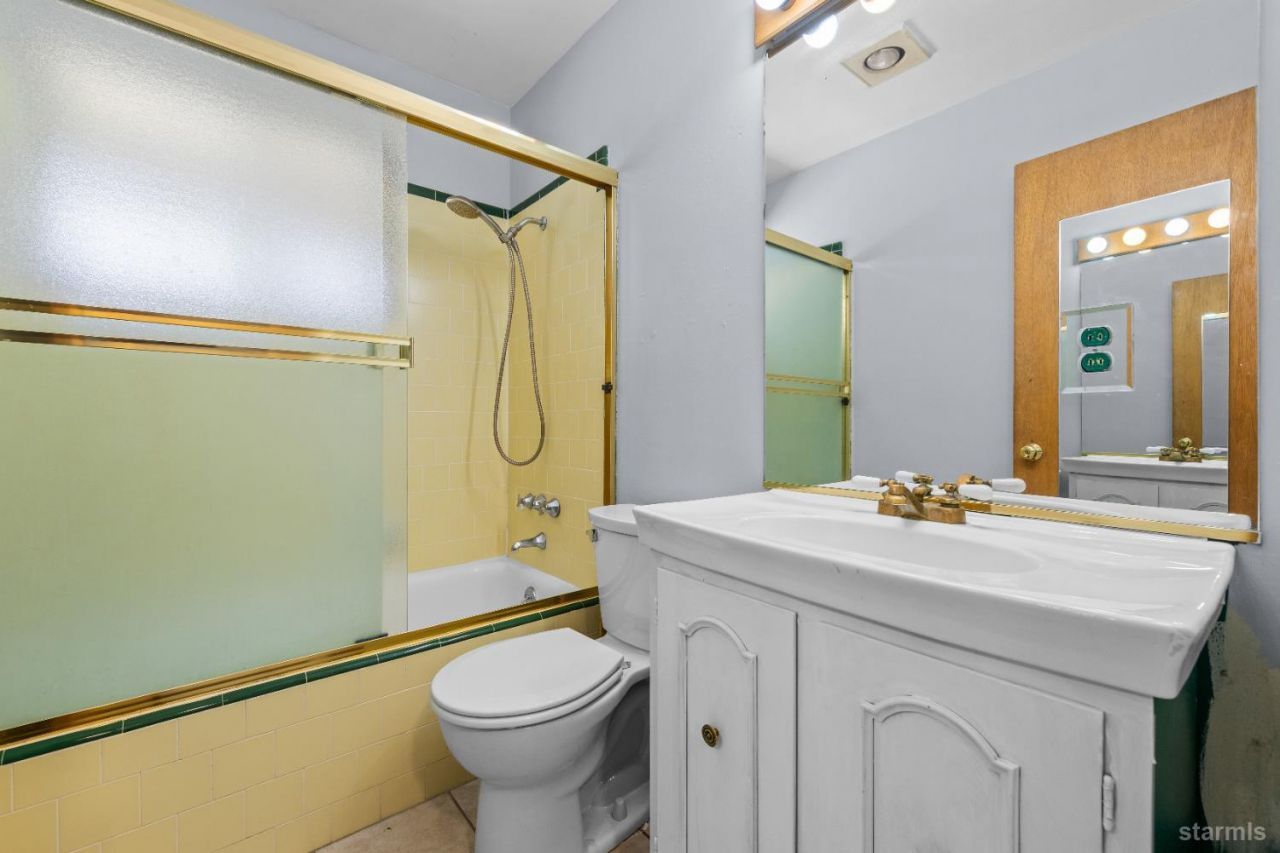 2493 Ponderosa Street, South Lake Tahoe, CA 96150 Photo