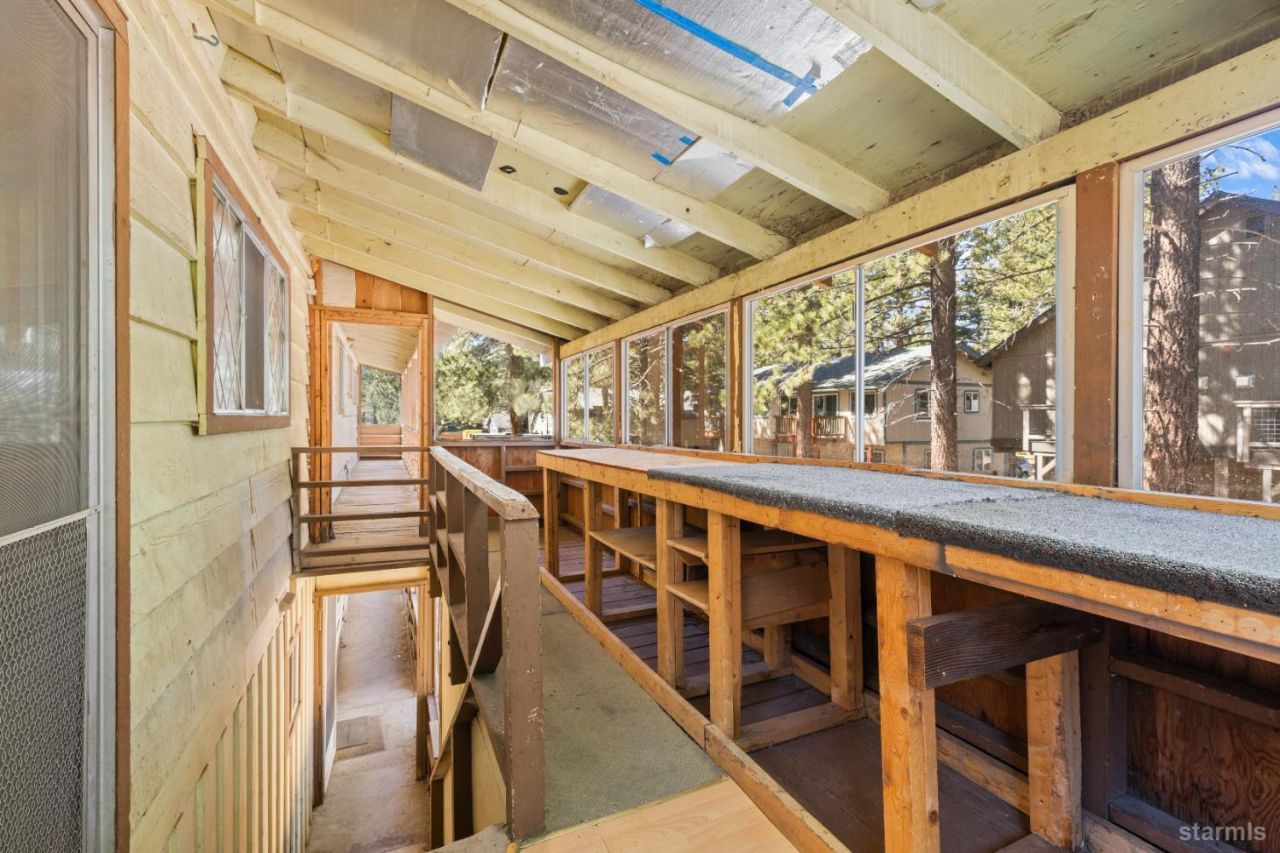 2493 Ponderosa Street, South Lake Tahoe, CA 96150 Photo