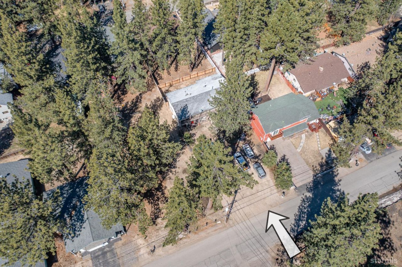 2493 Ponderosa Street, South Lake Tahoe, CA 96150 Photo
