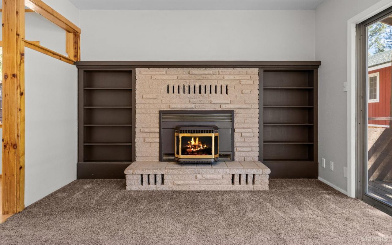 2493 Ponderosa Street, South Lake Tahoe, CA 96150 Photo