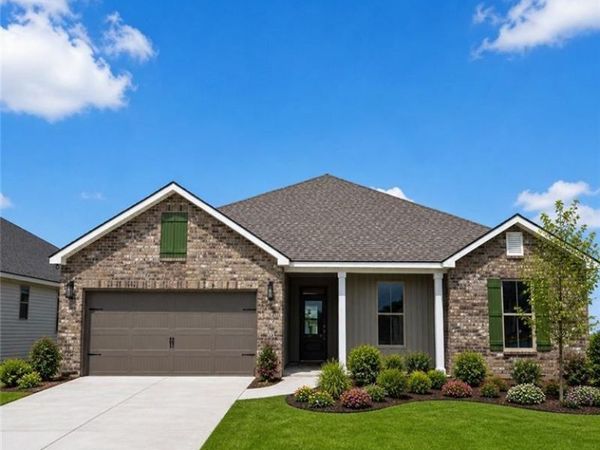933 LAUREL OAKS Drive, Waggaman, LA 70094