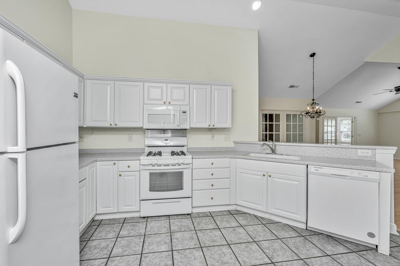 104 Ashley Villa Circle Photo 13