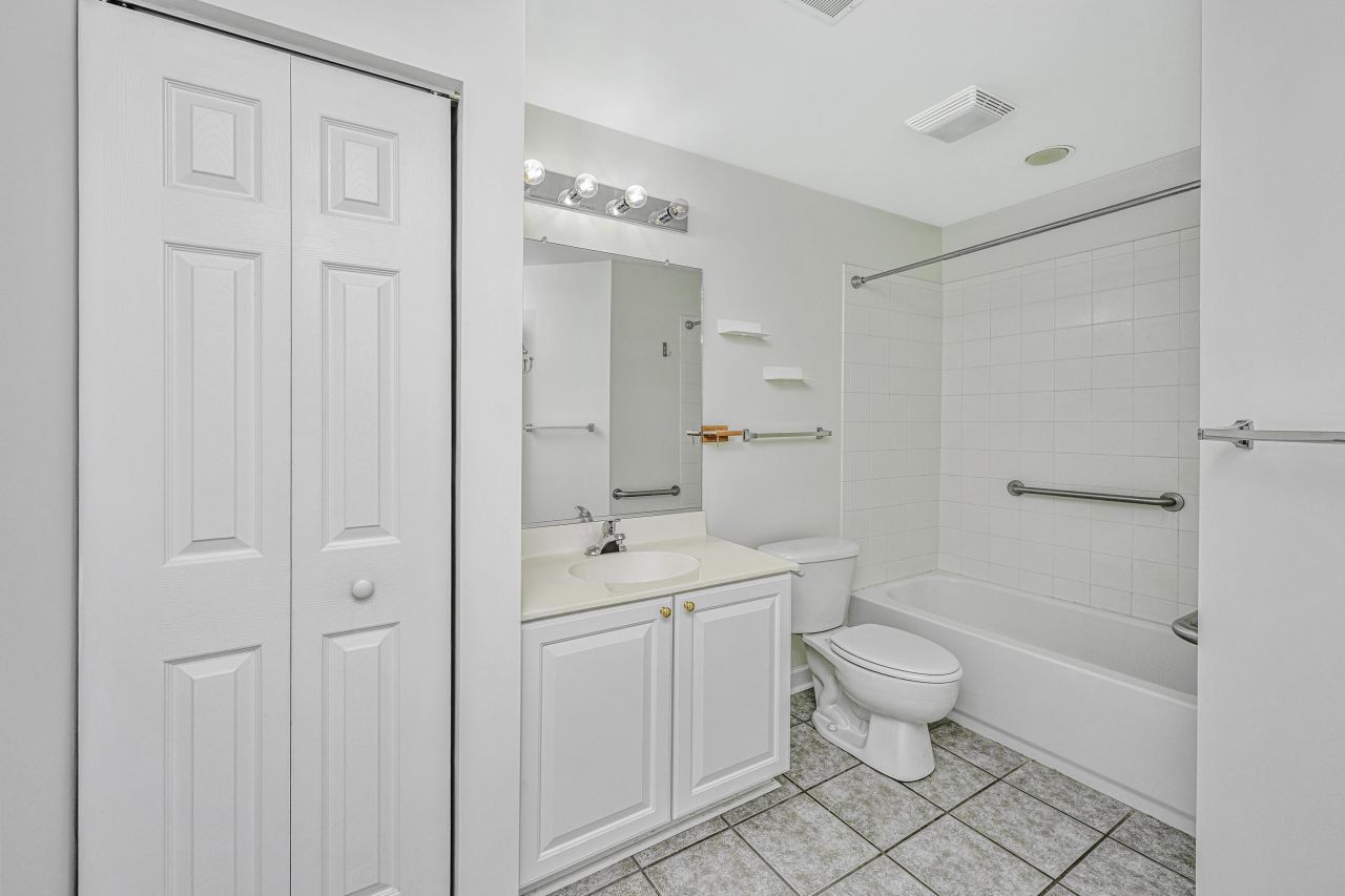 104 Ashley Villa Circle Photo 31