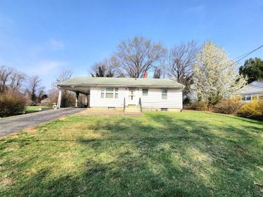 124 Wiggington Road, Lynchburg, VA 24502