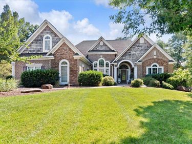 1044 Grand Oaks Drive, Forest, VA 24551