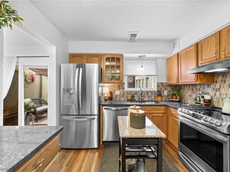 8228 Deepwood Boulevard, Unit 3, Mentor, OH 44060 Photo 12