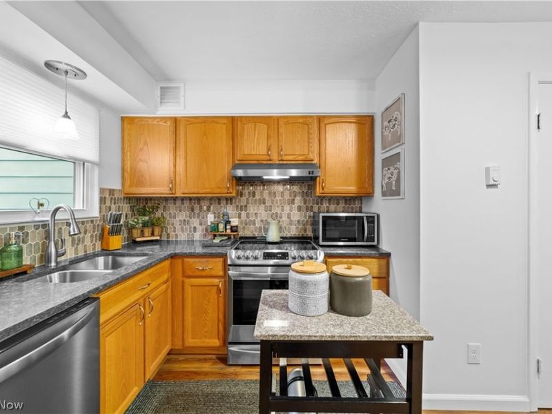 8228 Deepwood Boulevard, Unit 3, Mentor, OH 44060 Photo 14