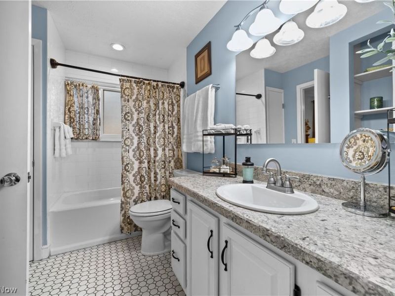 8228 Deepwood Boulevard, Unit 3, Mentor, OH 44060 Photo 20