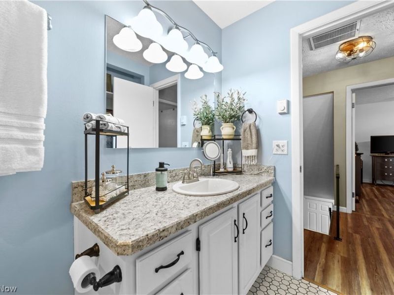 8228 Deepwood Boulevard, Unit 3, Mentor, OH 44060 Photo 21