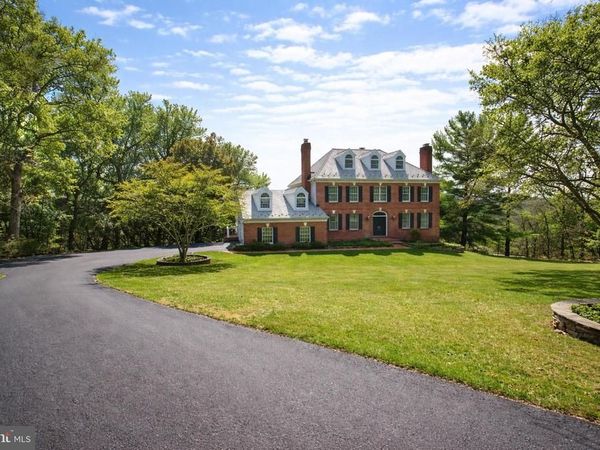 2011 HIGHLAND RIDGE DRIVE, PHOENIX, MD 21131