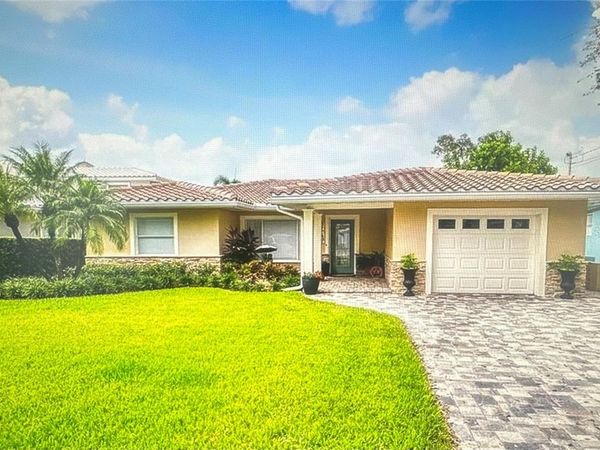 120 BAYSIDE DRIVE , CLEARWATER BEACH, FL 33767