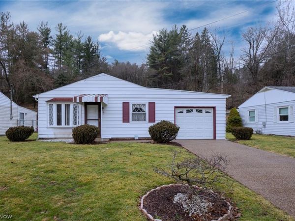 109 Greentree Lane, Weirton, WV 26062