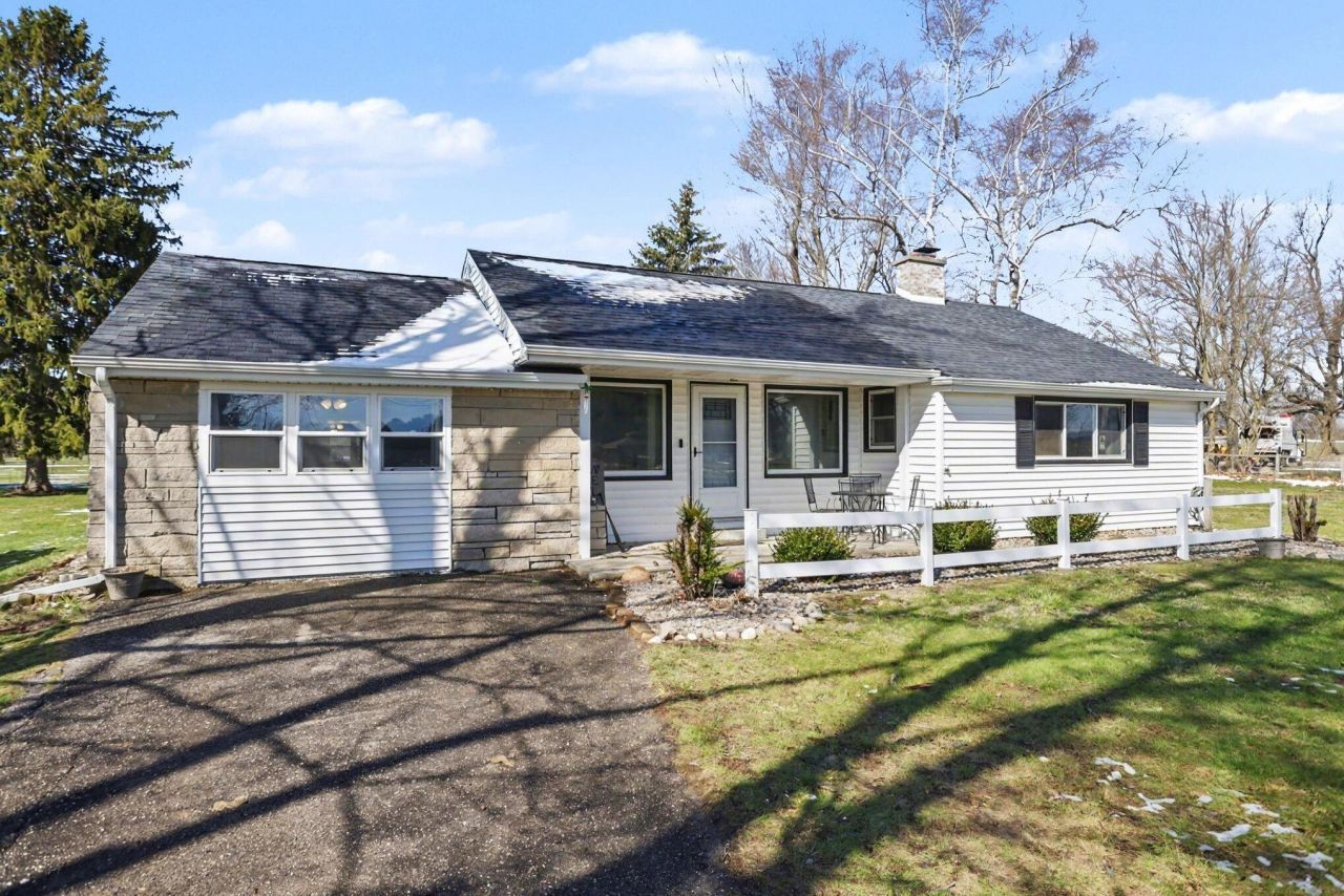 1920 S Red Bud Trail, Niles, MI 49120 Main Photo