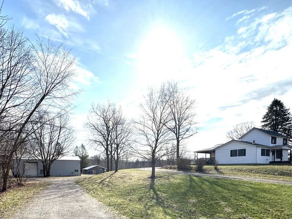43559 County Rd 681, Lawrence, MI 49064