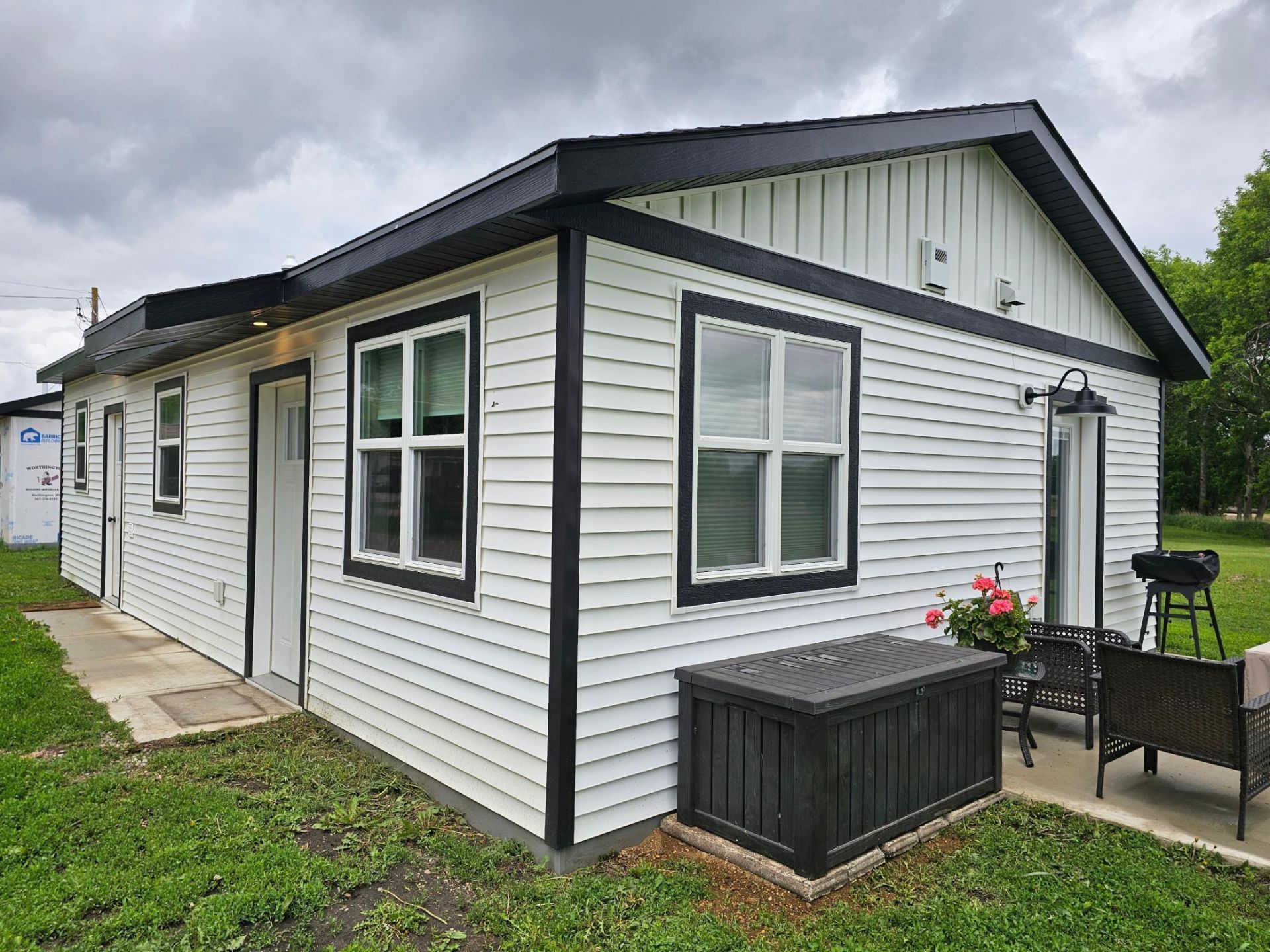 201 1/2 10th Avenue SE, Pipestone, MN 56164