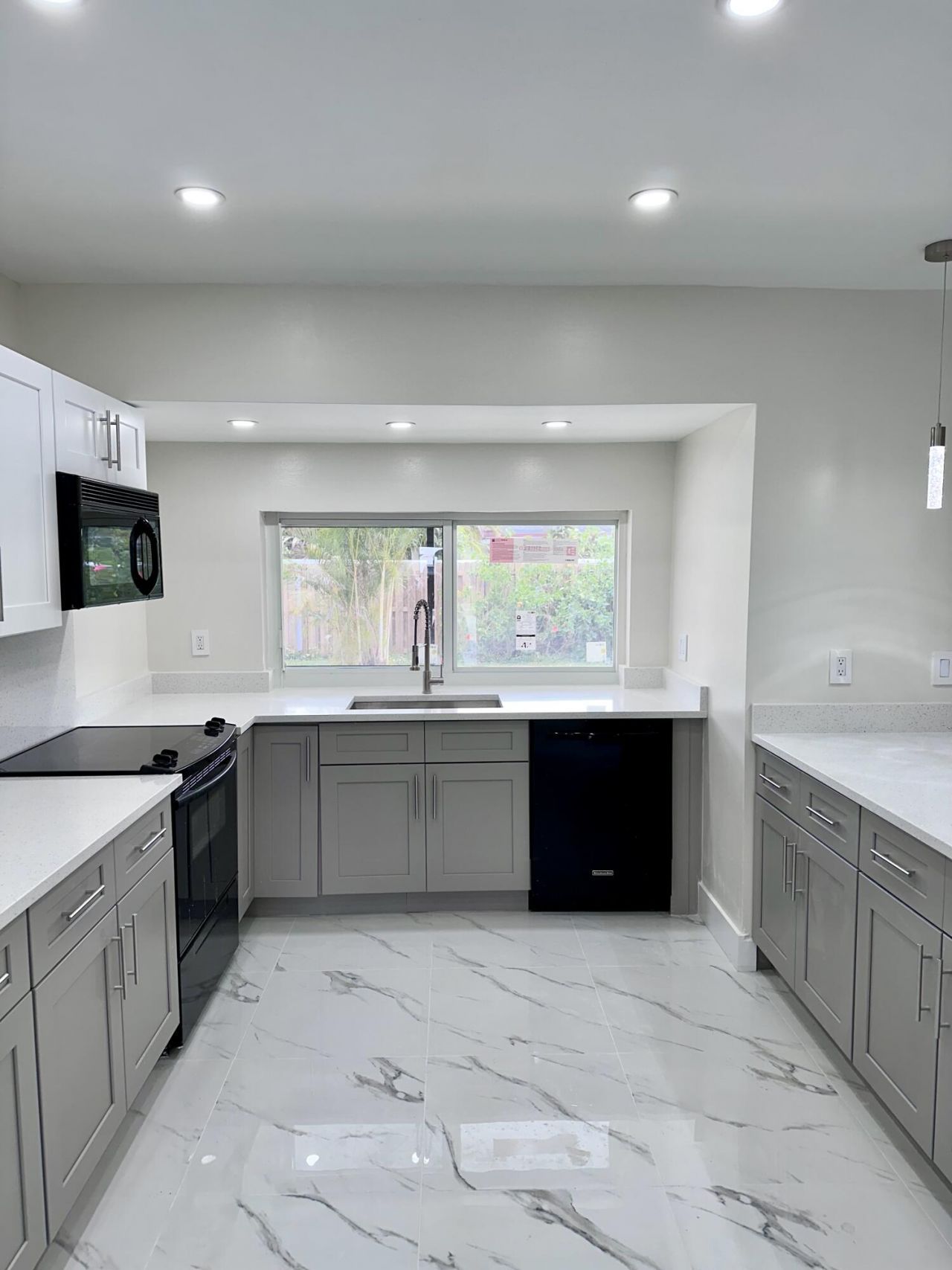 2110 NW 109th Avenue, Sunrise, FL 33322 Photo