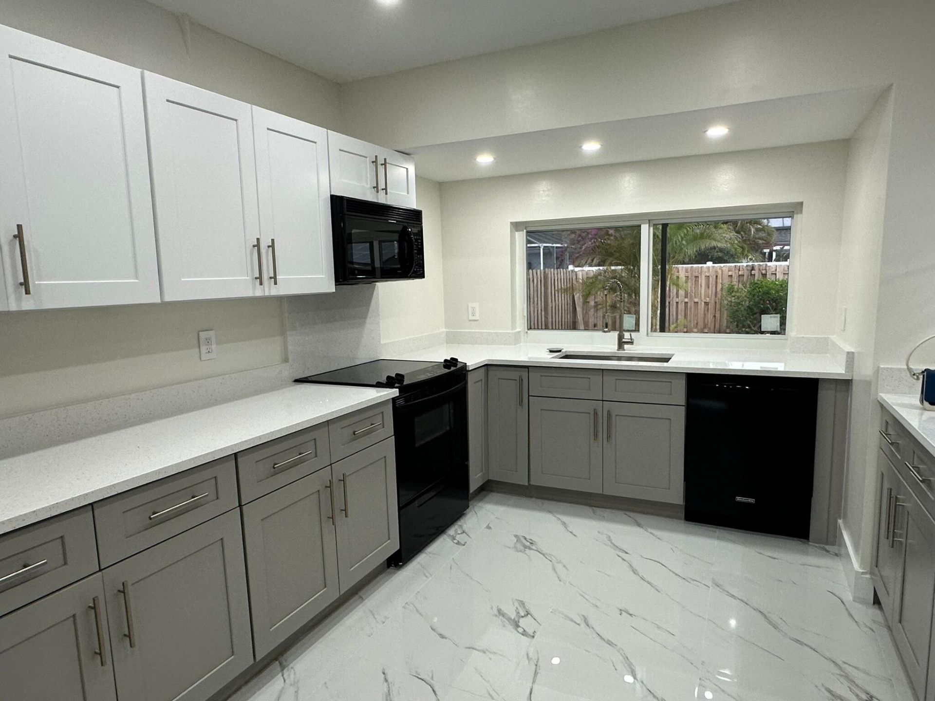 2110 NW 109th Avenue, Sunrise, FL 33322 Photo