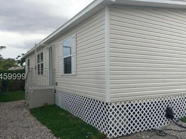 13560 SW 7th Place, Davie, FL 33325