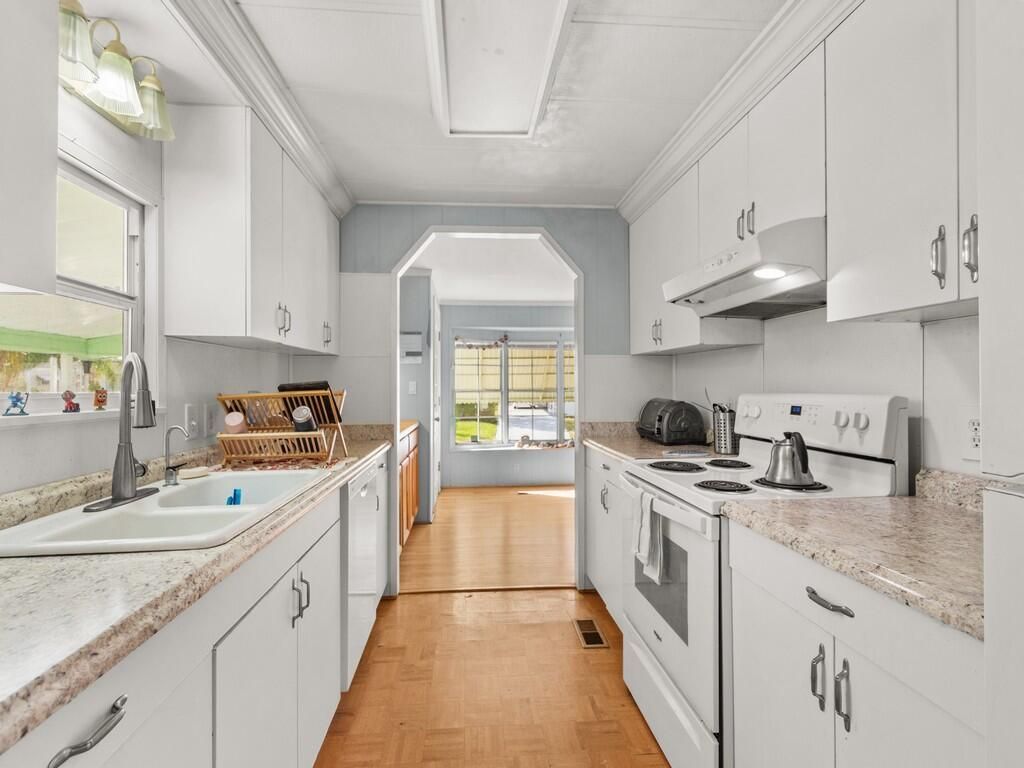 68 W Caribbean, Port Saint Lucie, FL 34952 Photo