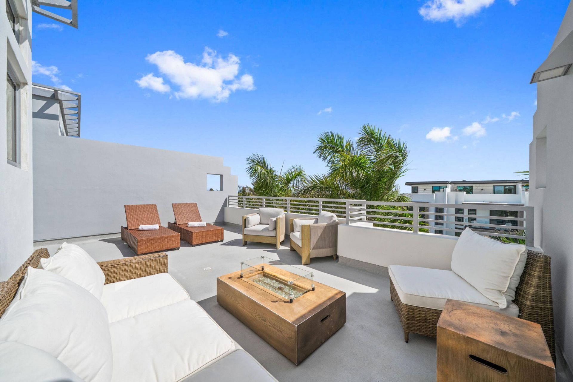 705 Briny Avenue, Pompano Beach, FL 33062 Photo