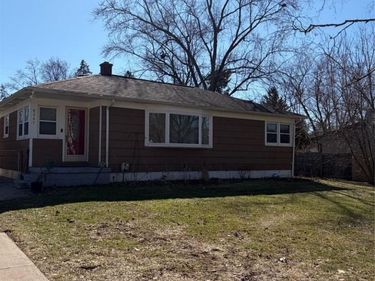 6347 Rowley Boulevard, Waterford Twp, MI 48329